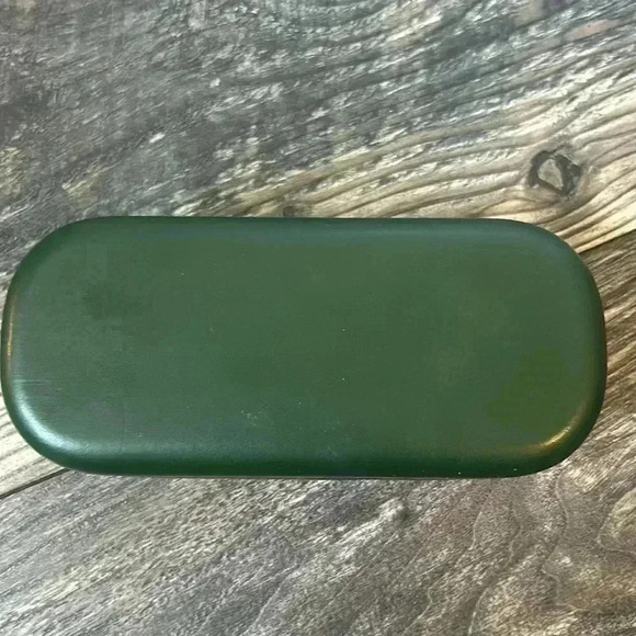 Kate Spade Glasses Holder - Picture 3 of 7